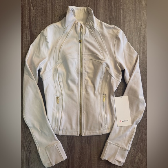 Lululemon cropped define jacket, Bone. Size 6. Limited holiday sparkle edition. - Picture 8 of 12